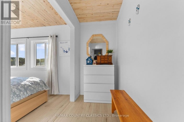25 BRETHOUR ROAD, Hastings Highlands (Herschel Ward), Ontario, K0L1C0