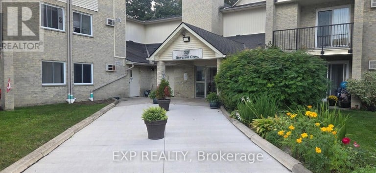 220 - 725 DEVERON CRESCENT, London South (South T), Ontario, N5Z4X3