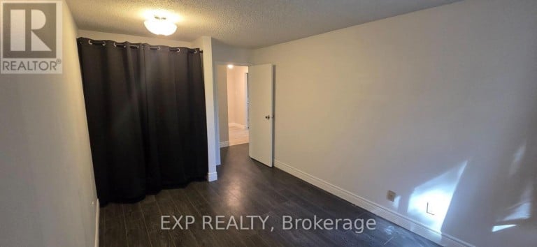 220 - 725 DEVERON CRESCENT, London South (South T), Ontario, N5Z4X3