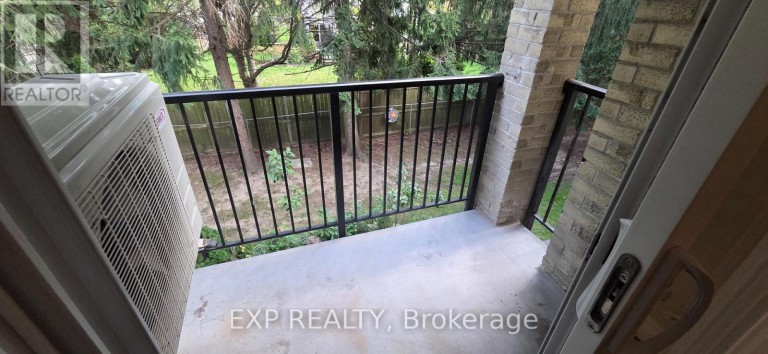 220 - 725 DEVERON CRESCENT, London South (South T), Ontario, N5Z4X3