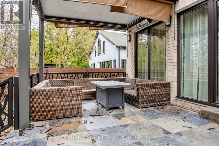 49 NORDEN CRESCENT, Toronto (Banbury-Don Mills), Ontario, M3B1B7