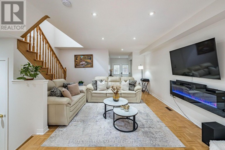 90 RONAN CRESCENT, Vaughan (Sonoma Heights), Ontario, L4H2J6