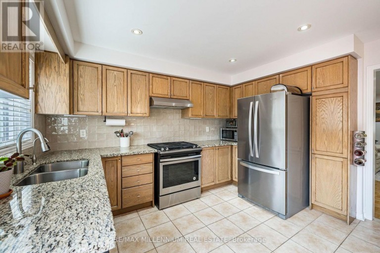 90 RONAN CRESCENT, Vaughan (Sonoma Heights), Ontario, L4H2J6