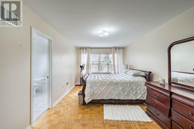90 RONAN CRESCENT, Vaughan (Sonoma Heights), Ontario, L4H2J6