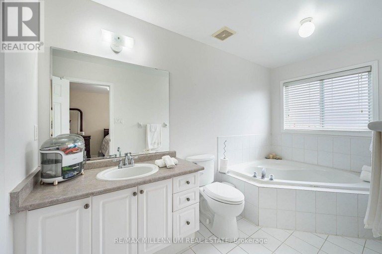 90 RONAN CRESCENT, Vaughan (Sonoma Heights), Ontario, L4H2J6