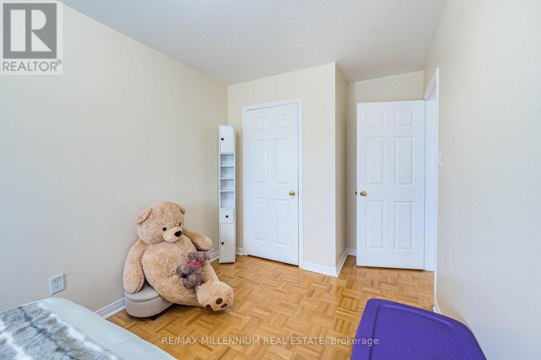 90 RONAN CRESCENT, Vaughan (Sonoma Heights), Ontario, L4H2J6