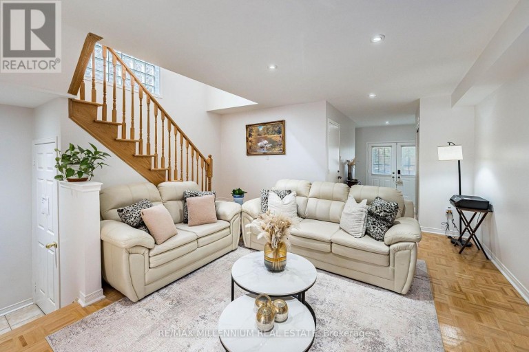 90 RONAN CRESCENT, Vaughan (Sonoma Heights), Ontario, L4H2J6