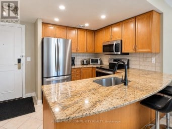 619 - 2737 KEELE STREET Toronto (Downsview-Roding-CFB) Ontario photo 1