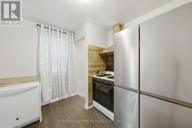 107 BROADWAY STREET Welland (Broadway) Ontario photo 13