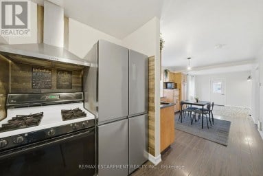 107 BROADWAY STREET Welland (Broadway) Ontario photo 14