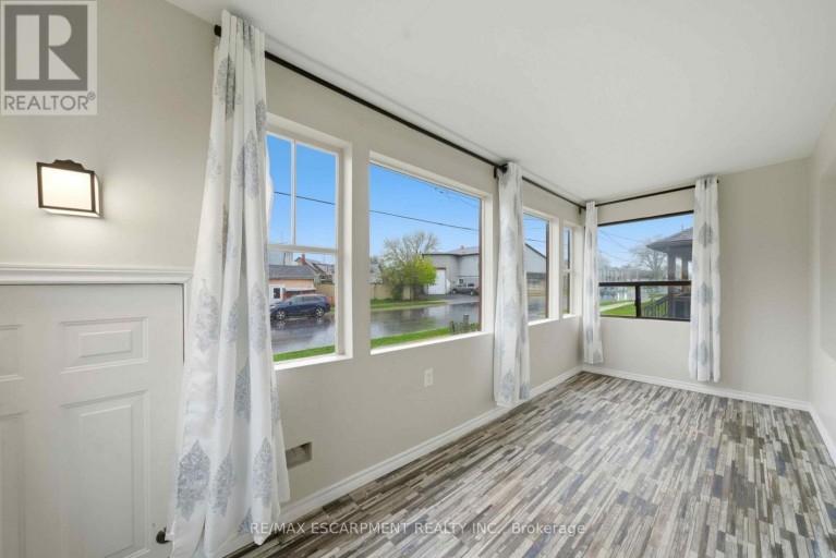 107 BROADWAY STREET, Welland (Broadway), Ontario, L3C5L6