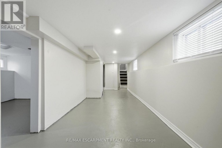 107 BROADWAY STREET, Welland (Broadway), Ontario, L3C5L6
