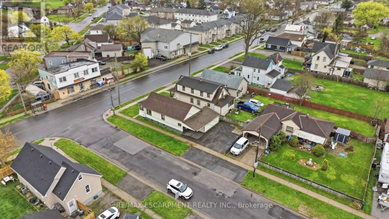107 BROADWAY STREET, Welland (Broadway), Ontario, L3C5L6