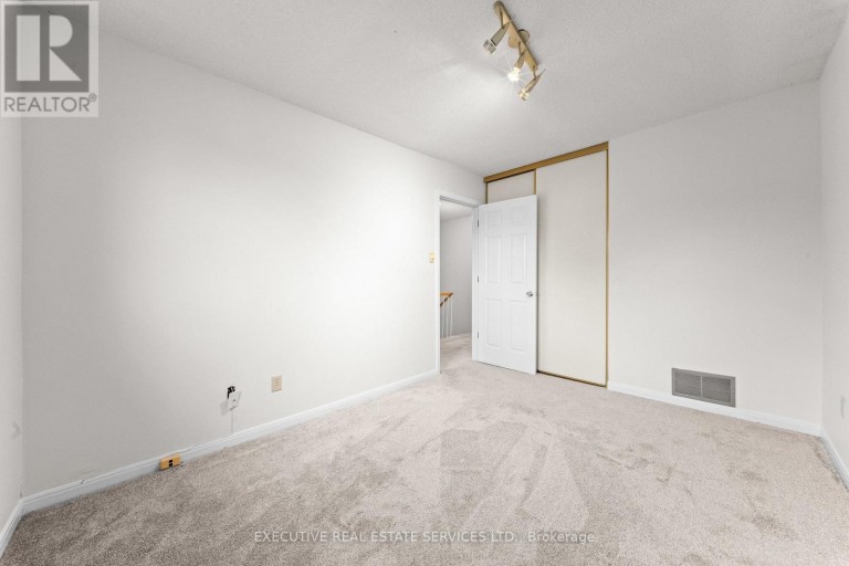 76 LIONHEAD TRAIL, Toronto (Rouge), Ontario, M1B2J6