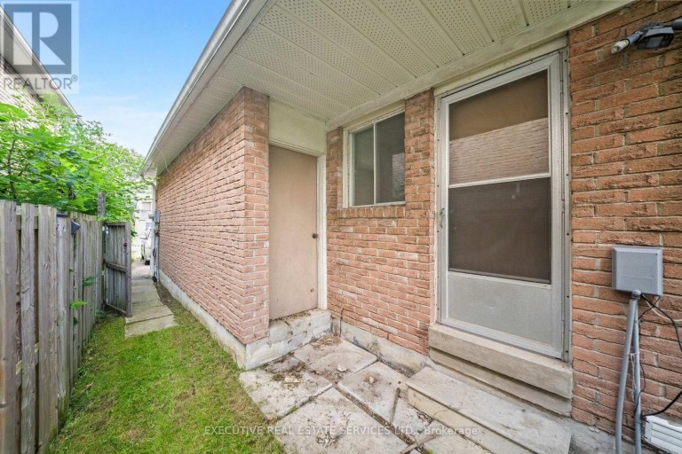 76 LIONHEAD TRAIL, Toronto (Rouge), Ontario, M1B2J6