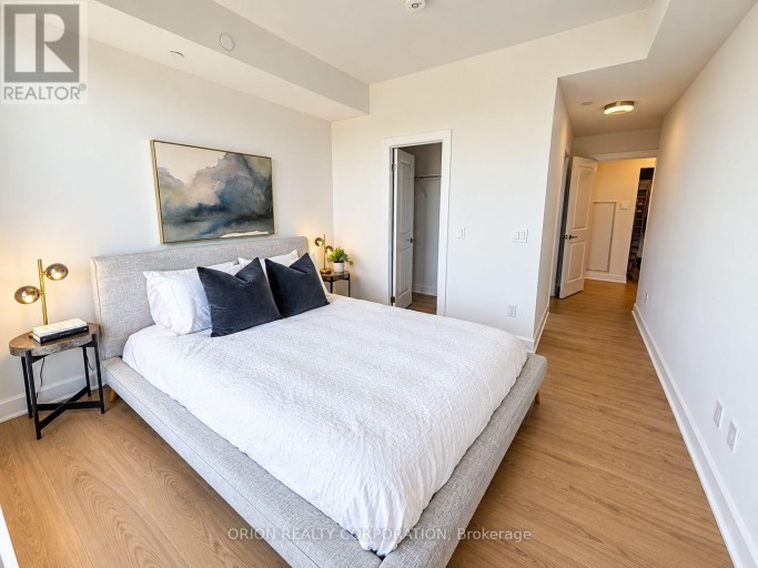 1604 - 3240 WILLIAM COLTSON AVENUE, Oakville (OA Rural Oakville), Ontario, L6H8C8