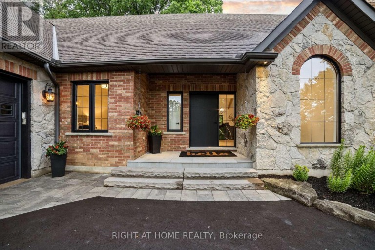 515 HAMILTON DRIVE, Hamilton (Ancaster), Ontario, L9G2A9