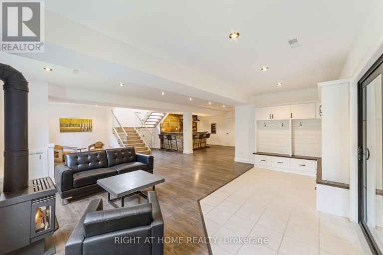 515 HAMILTON DRIVE, Hamilton (Ancaster), Ontario, L9G2A9