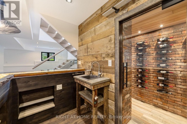 515 HAMILTON DRIVE, Hamilton (Ancaster), Ontario, L9G2A9