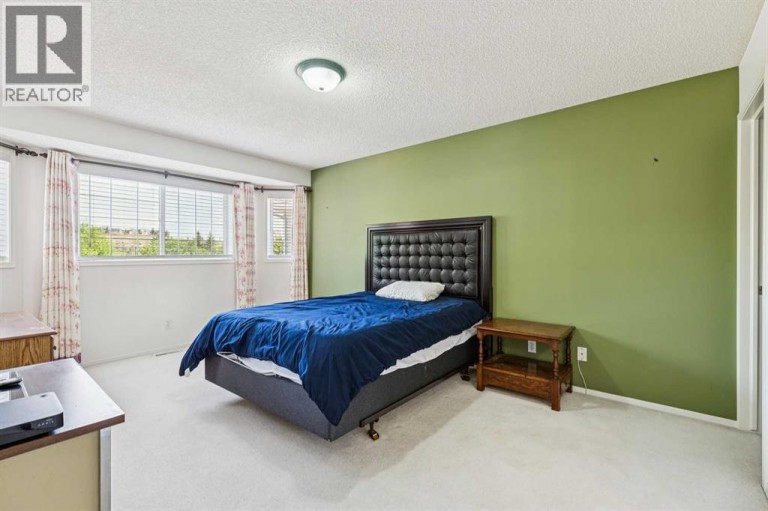 10521 Hidden Valley Drive NW, Calgary, Alberta, T3A5W8