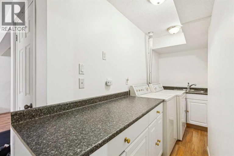 10521 Hidden Valley Drive NW, Calgary, Alberta, T3A5W8