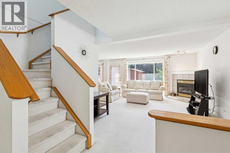 10521 Hidden Valley Drive NW, Calgary, Alberta, T3A5W8