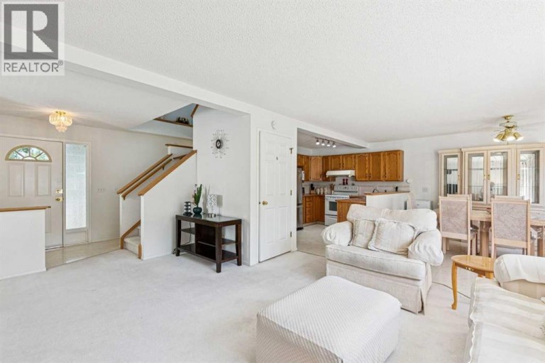 10521 Hidden Valley Drive NW, Calgary, Alberta, T3A5W8