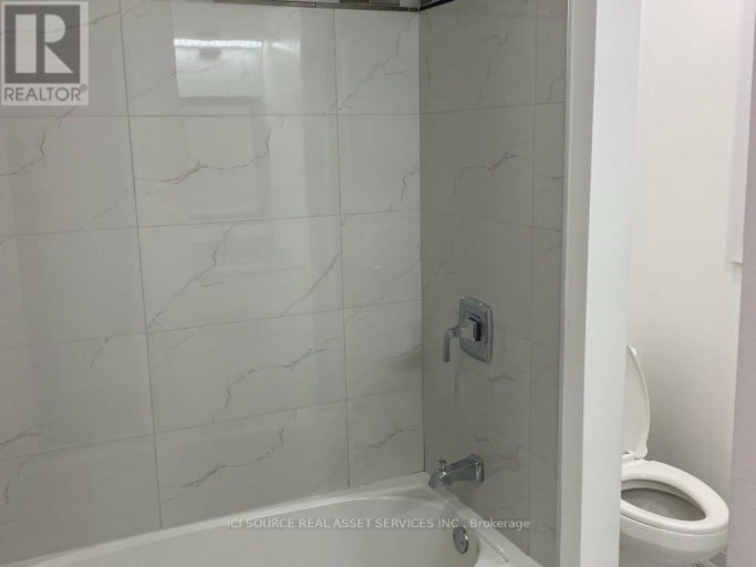 77 NEWBRIDGE CRESCENT, Brampton (Westgate), Ontario, L6S4B5