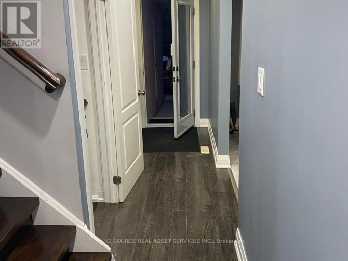 77 NEWBRIDGE CRESCENT, Brampton (Westgate), Ontario, L6S4B5