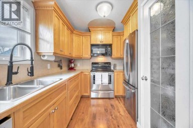 90 Parklane Drive Strathmore Alberta photo 12