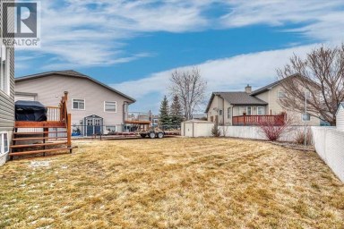 90 Parklane Drive Strathmore Alberta photo 32