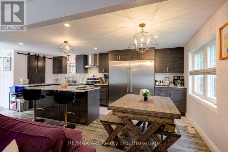 195 CEDAR ROAD, Perth East (Crystal Lake), Ontario, N5A6S6