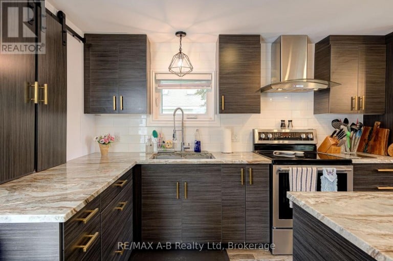 195 CEDAR ROAD, Perth East (Crystal Lake), Ontario, N5A6S6