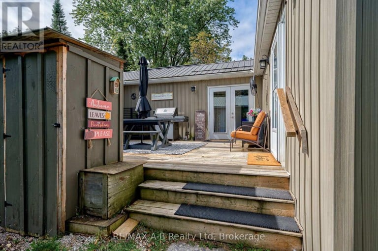 195 CEDAR ROAD, Perth East (Crystal Lake), Ontario, N5A6S6
