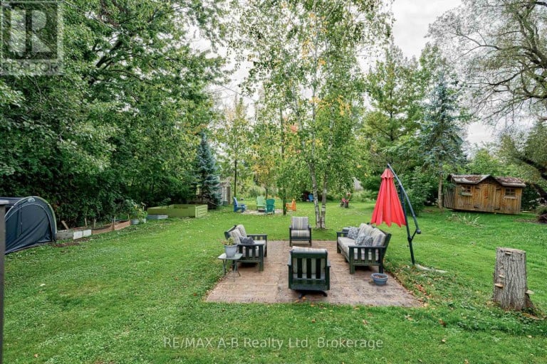 195 CEDAR ROAD, Perth East (Crystal Lake), Ontario, N5A6S6