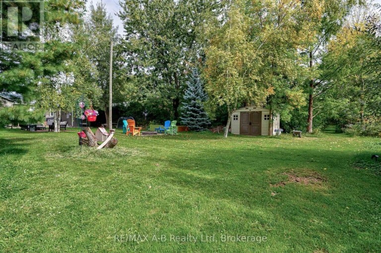 195 CEDAR ROAD, Perth East (Crystal Lake), Ontario, N5A6S6