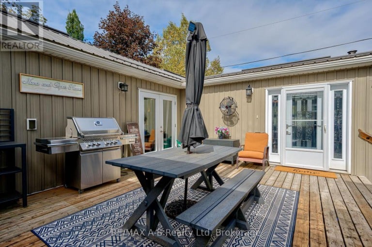 195 CEDAR ROAD, Perth East (Crystal Lake), Ontario, N5A6S6