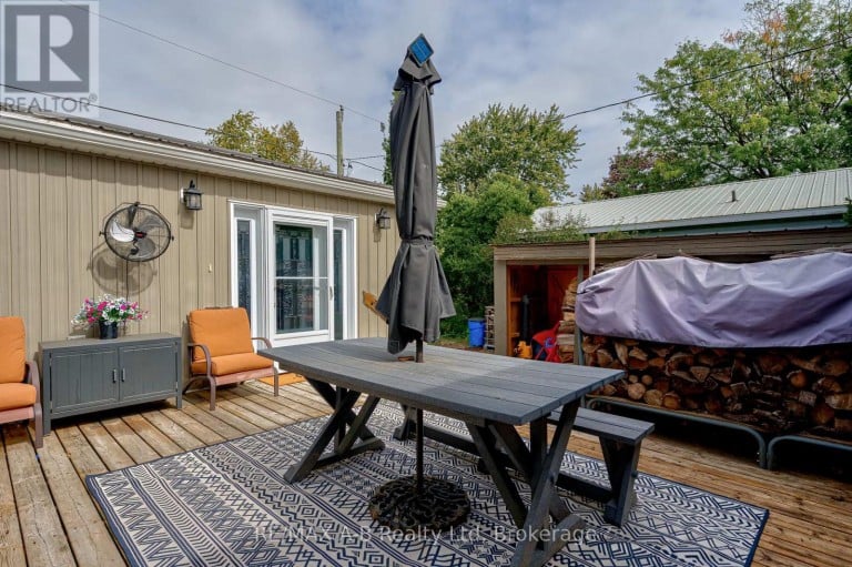 195 CEDAR ROAD, Perth East (Crystal Lake), Ontario, N5A6S6