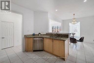 17 WILDMOOR STREET Markham (Cornell) Ontario photo 15