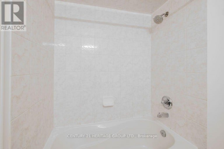 17 WILDMOOR STREET, Markham (Cornell), Ontario, L6B0P1