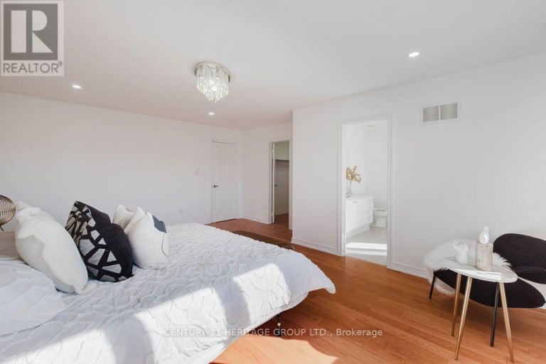17 WILDMOOR STREET, Markham (Cornell), Ontario, L6B0P1