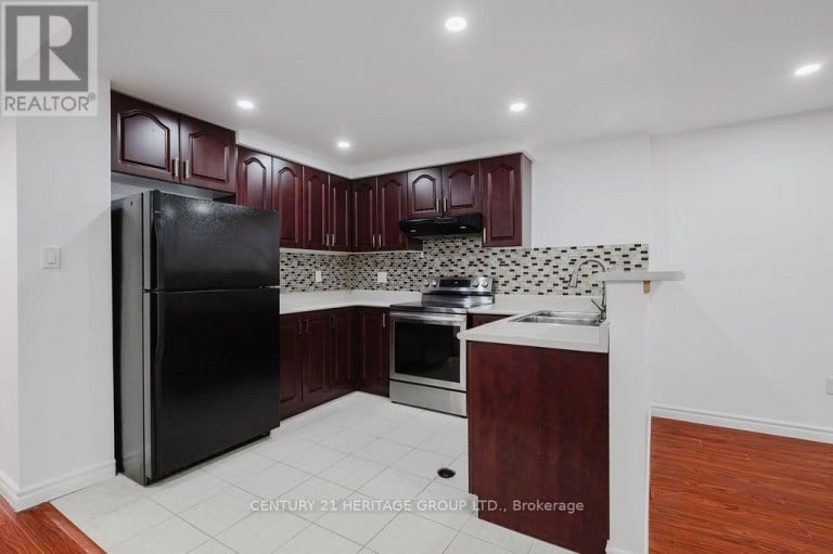 17 WILDMOOR STREET, Markham (Cornell), Ontario, L6B0P1