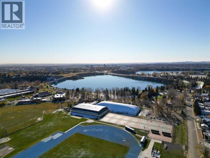 5659 19 Street SW, Calgary, Alberta, T3E1M7