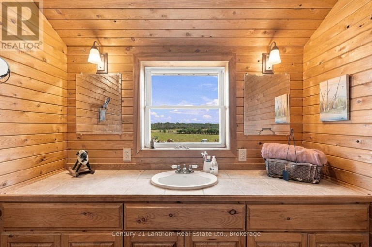 939 KELLY ROAD, Prince Edward County (Athol Ward), Ontario, K0K1P0