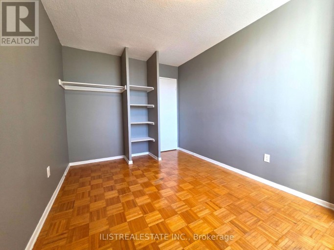 1808 - 20 EDGECLIFFE GOLFWAY, Toronto (Flemingdon Park), Ontario, M3C3A4