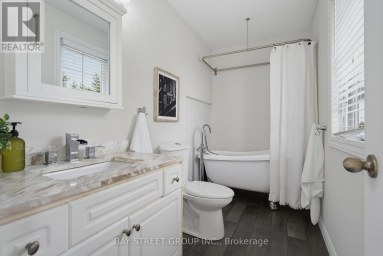213 HAWTHORNE ROAD London North (North E) Ontario photo 23