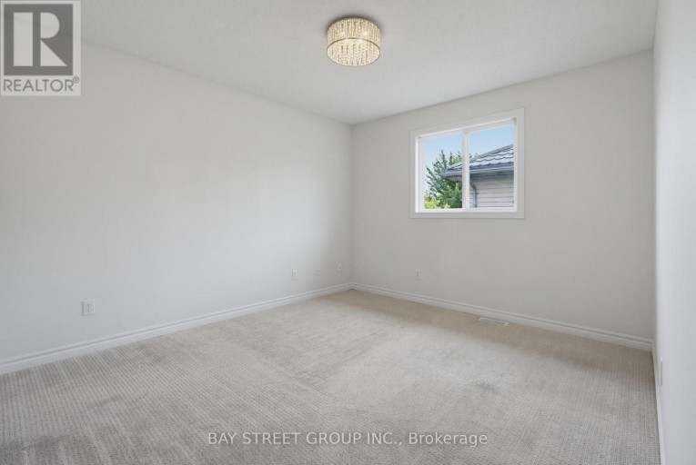 213 HAWTHORNE ROAD, London North (North E), Ontario, N6G5A2