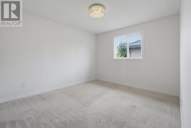 213 HAWTHORNE ROAD London North (North E) Ontario photo 26