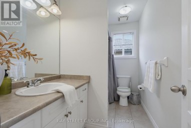 213 HAWTHORNE ROAD London North (North E) Ontario photo 28