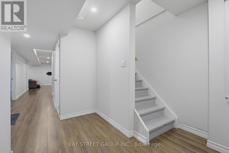 213 HAWTHORNE ROAD, London North (North E), Ontario, N6G5A2
